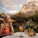 Szálloda Romantik Schweizerhof 5*