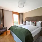 ロマンティック シュヴァイツァーホフ ホテル 5*