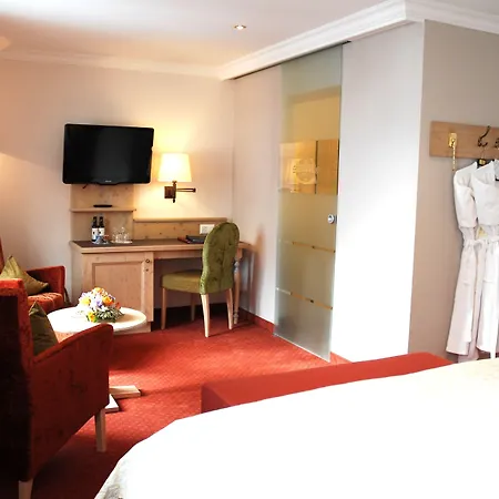 Romantik Schweizerhof Отель