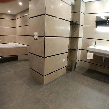 Romantik Schweizerhof Szálloda 5*