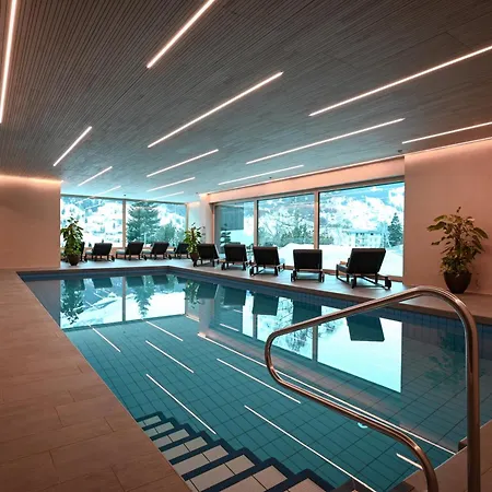 Otel Romantik Schweizerhof 5*