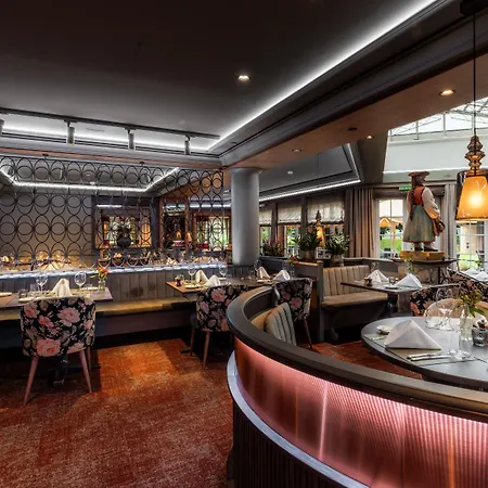 Hotel Romantik Schweizerhof 5*
