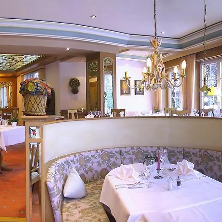 Hotel Romantik Schweizerhof 5*
