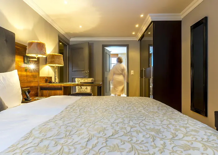 Romantik Schweizerhof Отель