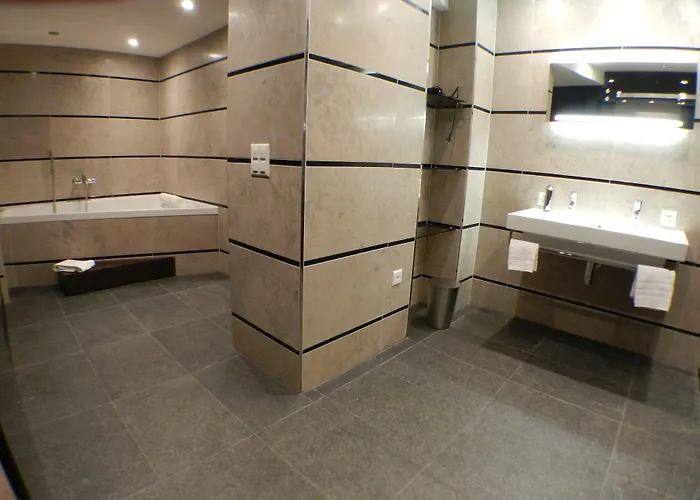 Romantik Schweizerhof Hotel 5*