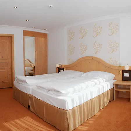Ξενοδοχείο Romantik Schweizerhof 5*